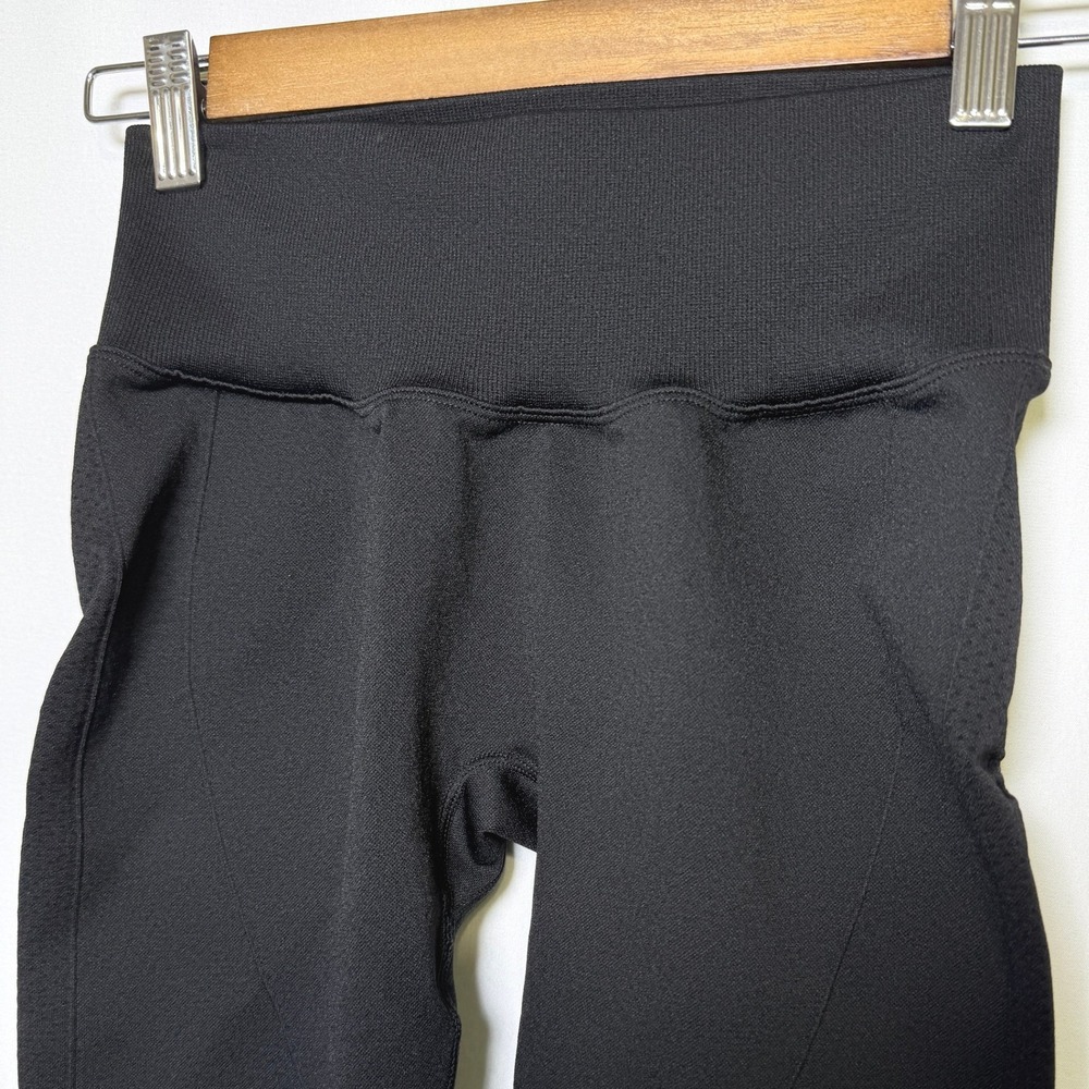 Halara Black High Waisted Scrunch Butt 7/8 Leggings Womens Small 02800872